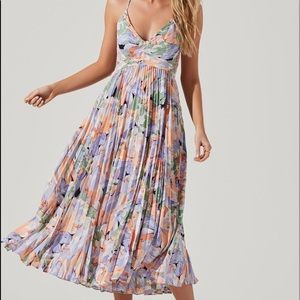 ASTR THE LABEL MIDI DRESS